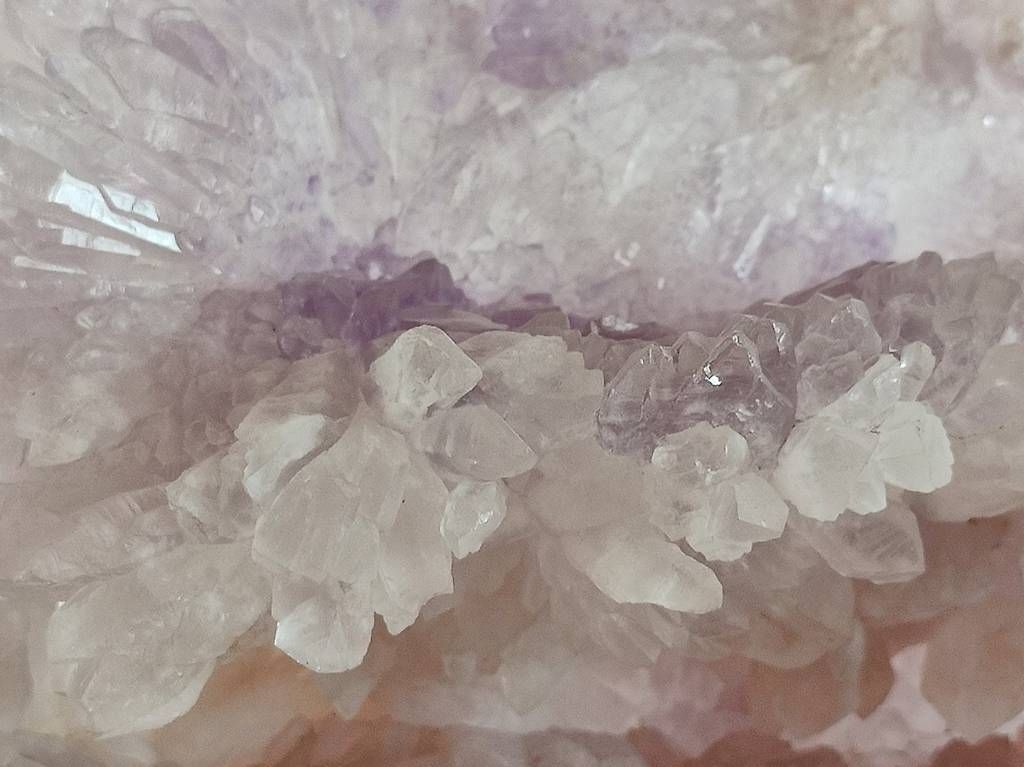 Minerali & Pietre curative: Amethyst-Bergkristallblüten mit Citrin – Usato da Arnegg venduto da Philips3 1