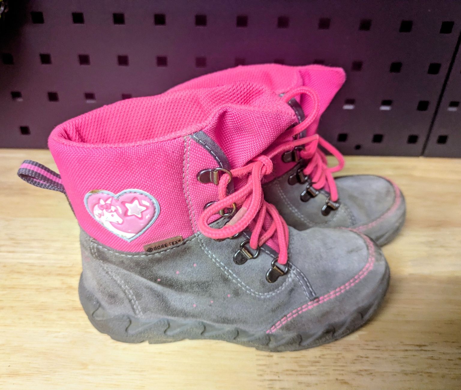 Superfit Chaussures filles: Superfit Wanderschuh Gr. 27 – D'occasion à Uster par Jomil