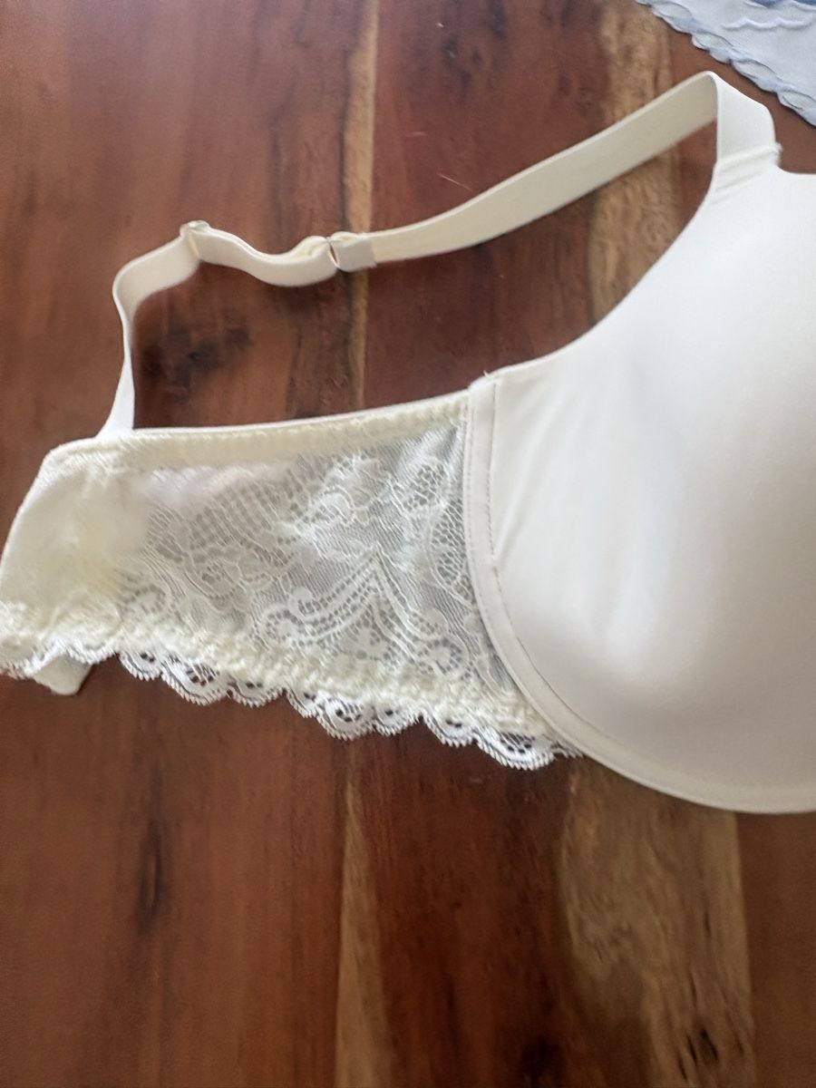 Beldona Autres dessous: Beldona BH , Cremeweiss  – Neuf (Voir description) à Obbürgen par bugi6868 1