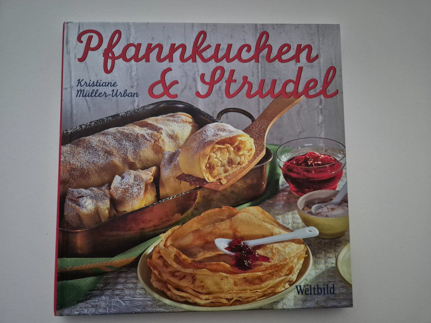 Libri: Pfannkuchen & Strudel Rezepte Buch – Nuovo (secondo la descrizione) da Zürich venduto da pau_y8mv