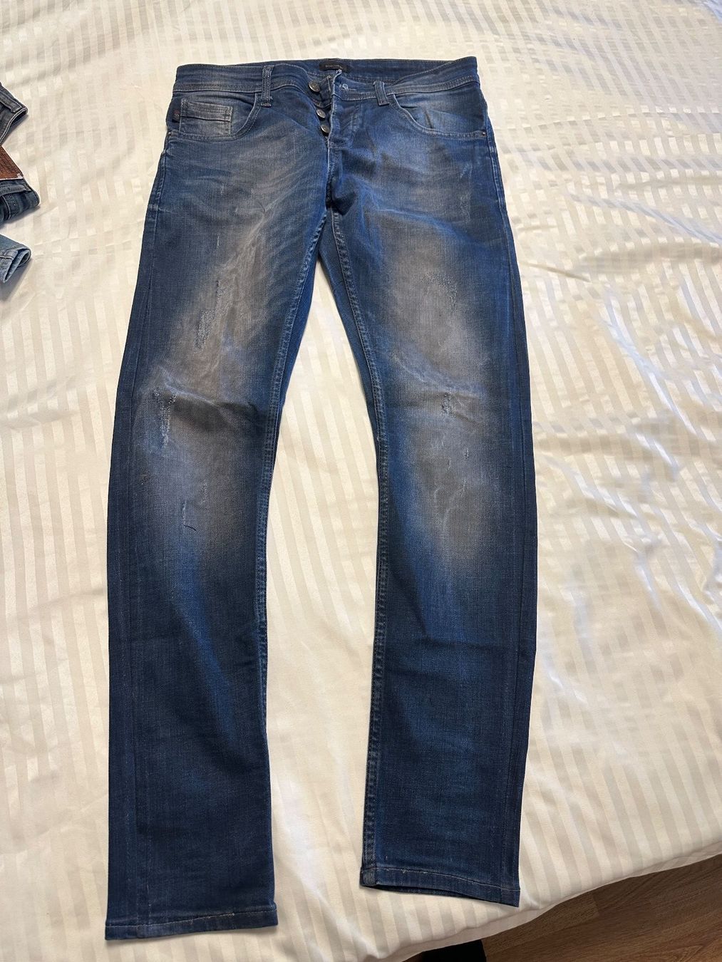 Pantaloni: Jeans Erwachsene (5 Stück) – Usato da Unterentfelden venduto da xheki_