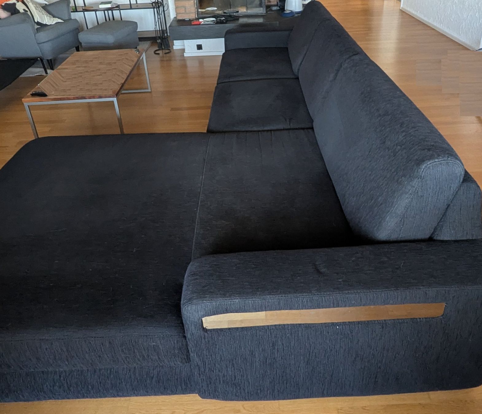 Divani: Schwarzes Stoffsofa – Usato da Luzern venduto da ram_bt87 3