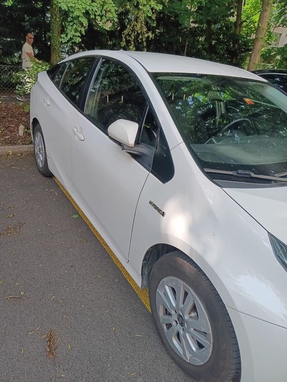 Toyota Automobili: TOYOTA PRIUS TRES BON ETAT 2018 – Usato da Genève venduto da emo_q27v 4
