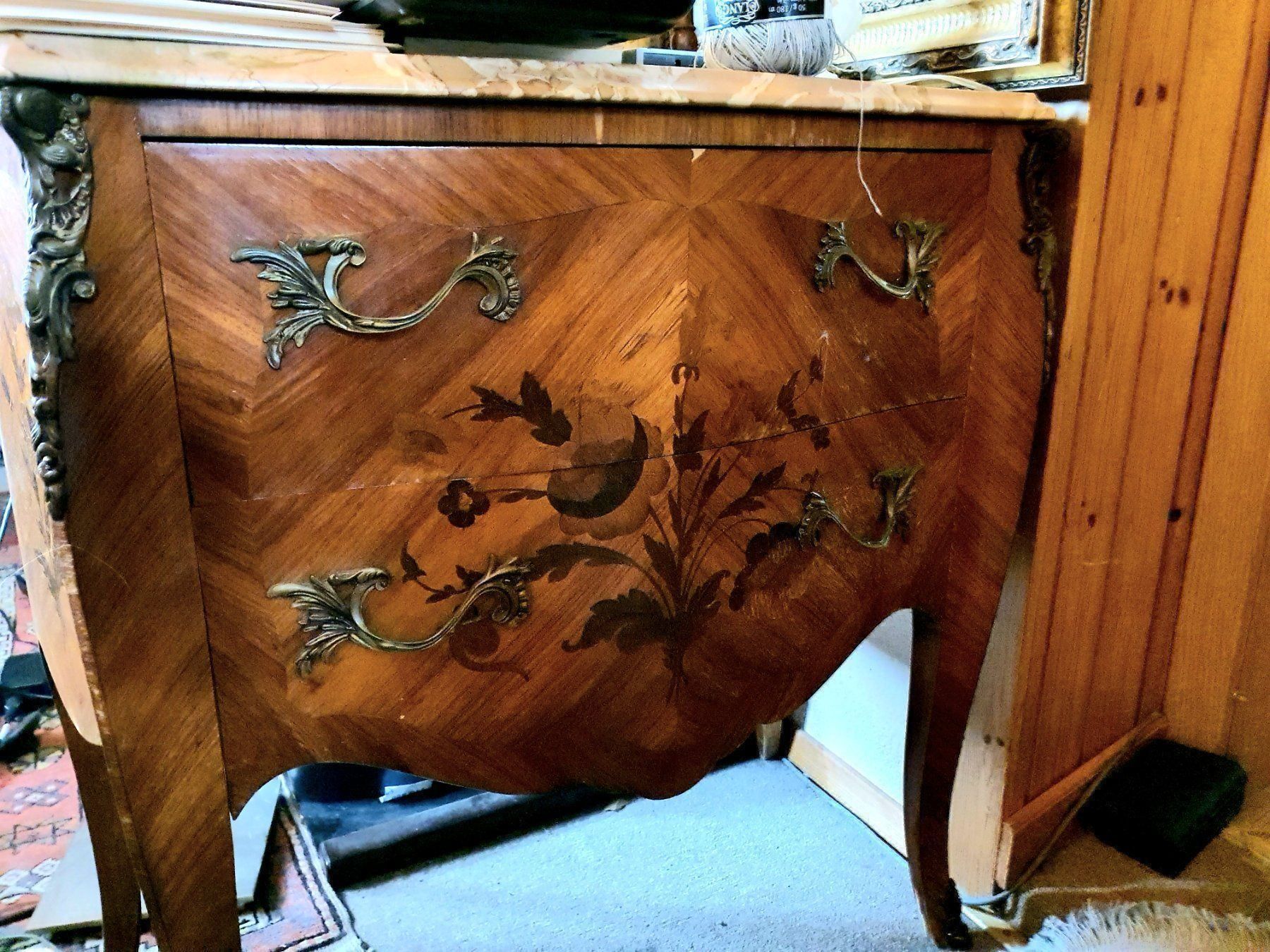 Cassettiere: Commode style Louis XV et marbre.rose – Usato da DUGNY (-Leytron) venduto da Rdeny