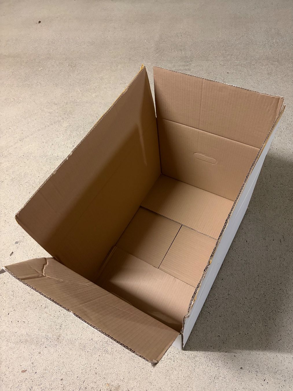 Cartoni: Zügelkartons – Usato da Zürich venduto da Chris_tian 1