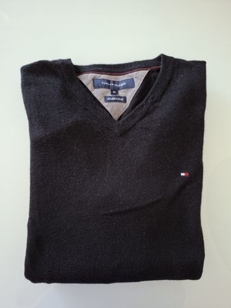 Pull en laine  noir Tommy Hilfiger, taille M,