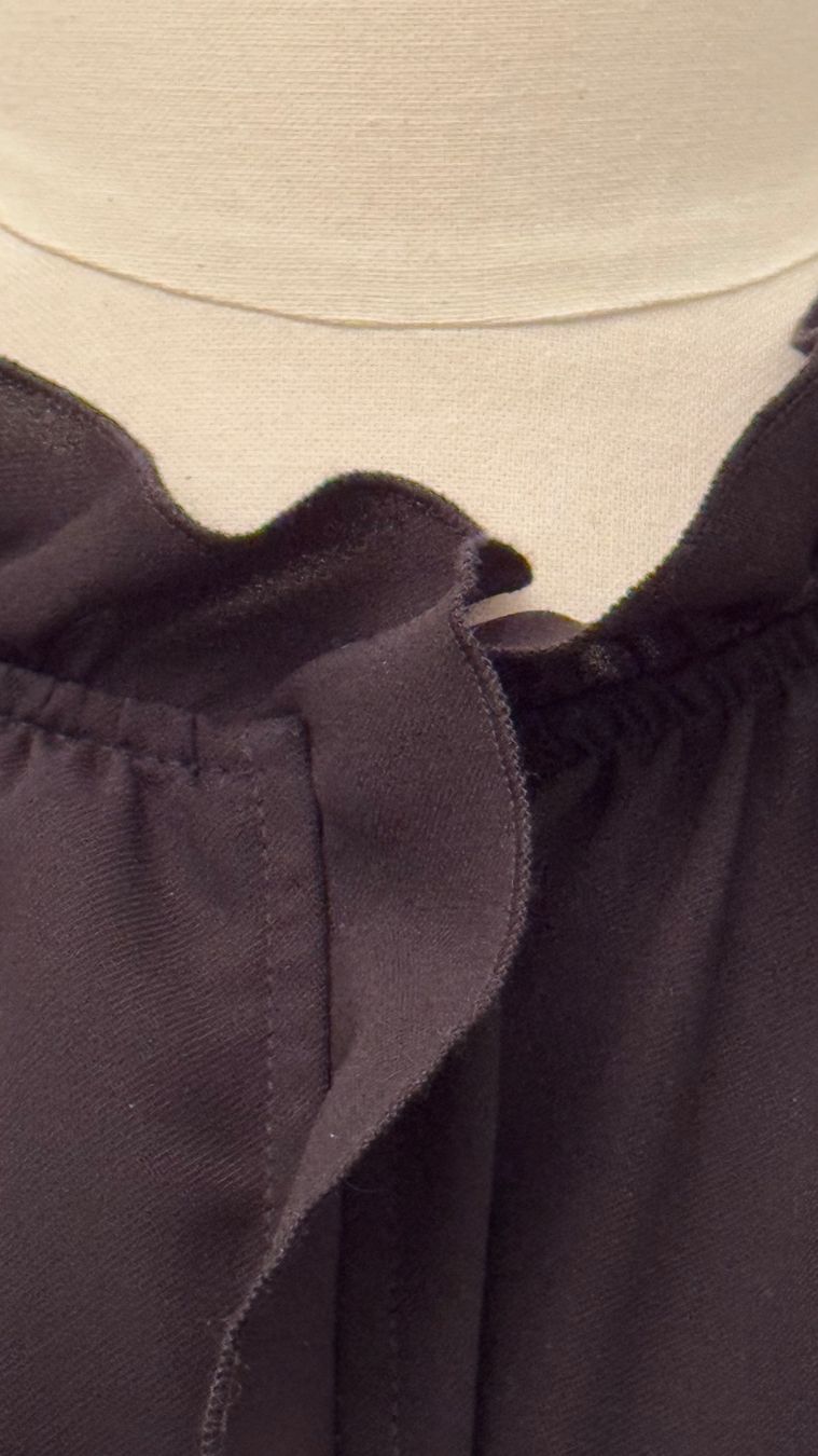 Marc Cain Chemisiers: Marc Cain Bluse schwarz – Neuf (Voir description) à Mörschwil par Mirka019 1