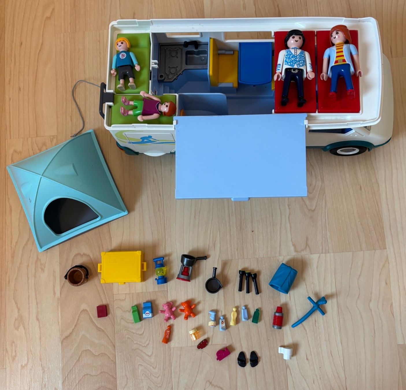 Playmobil Giocattoli: Playmobil Camper – Usato da Staffelbach venduto da mdh82 1