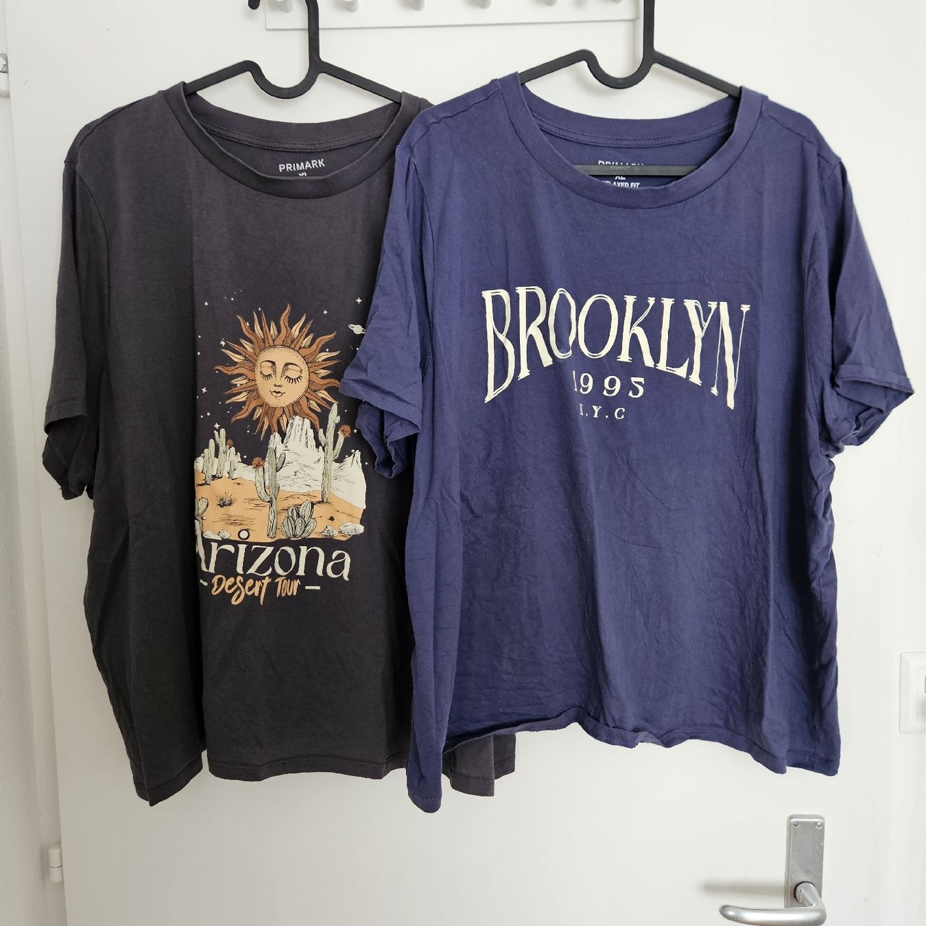 T-shirt: 2x T-Shirt – Usato da Bern venduto da naaa000xci