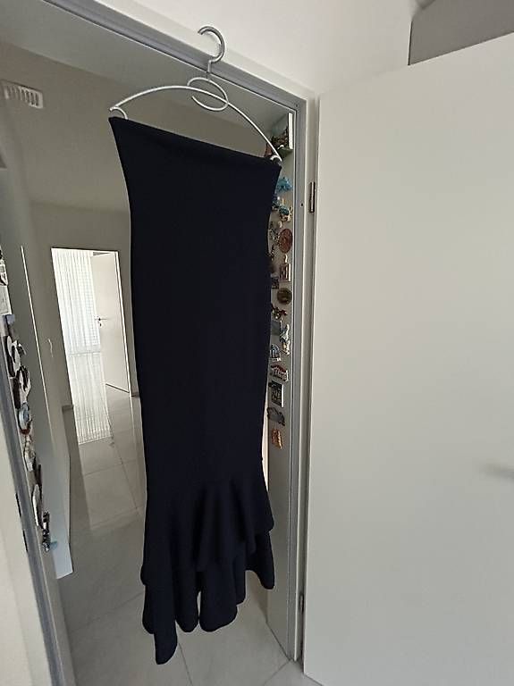 Kleider: Abendkleid fast wie neu-Grösse 36 – Gebraucht aus Rothrist von dam_2v82