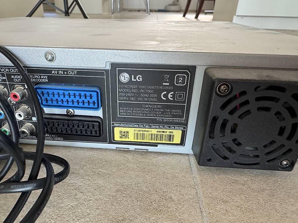 LG Sistemi audio & multimediali: DVD und Videokassettenplayer – Usato da Sirnach venduto da ranngo7 2