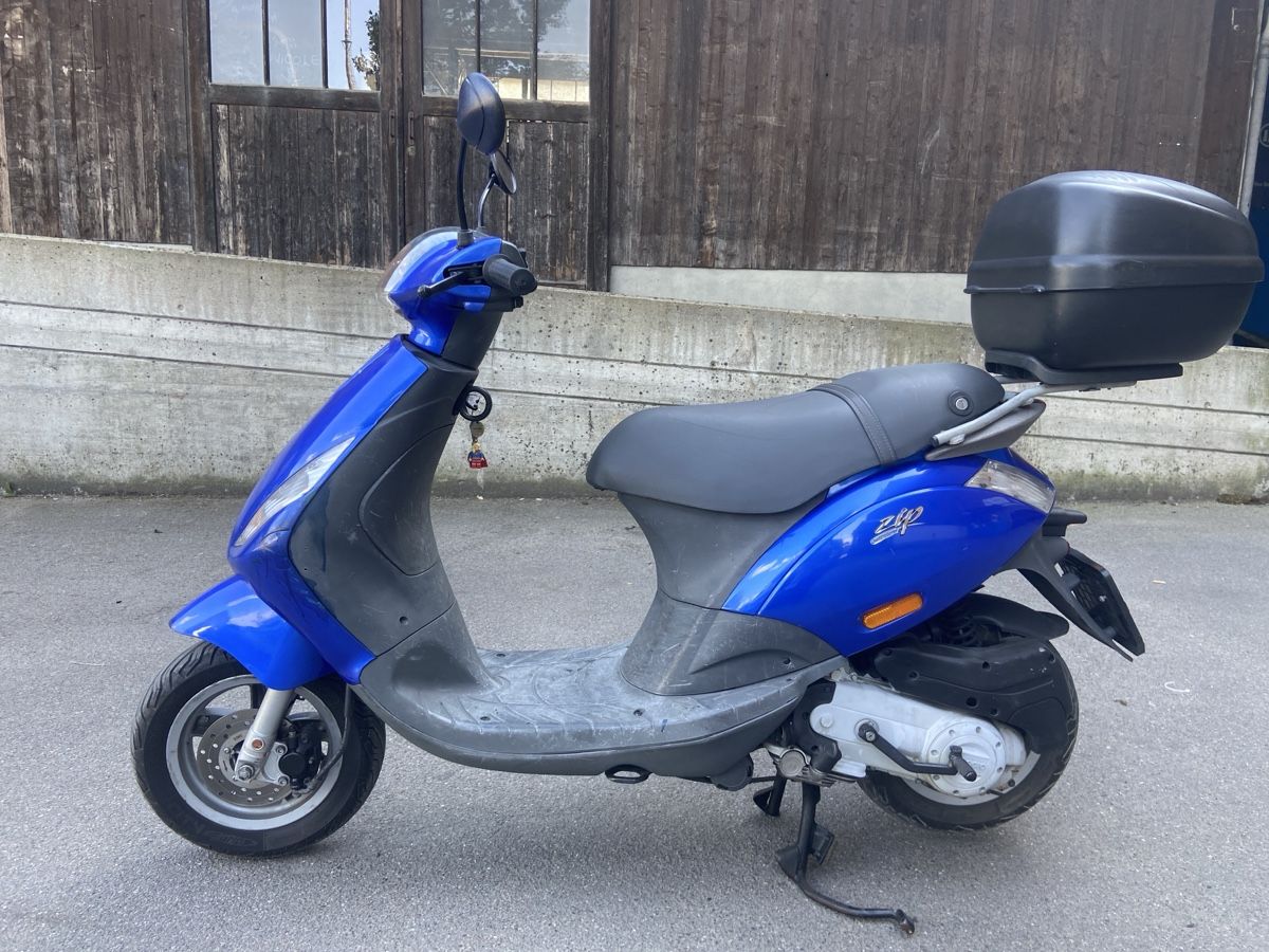 Piaggio Scooters: Piaggio zip 50 4T mit 6300 km – D'occasion à Frauenfeld par lodola1961 7