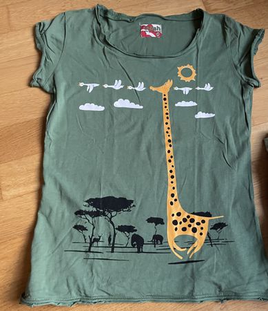 T-Shirt Giraffe Print Grösse M grün kaum getragen 