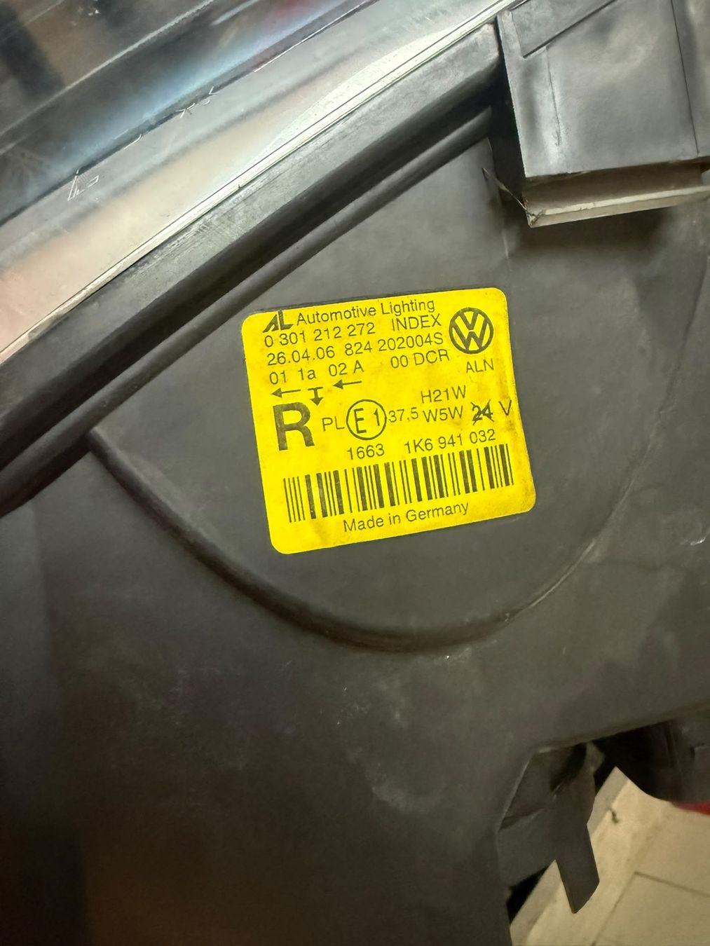 VW Fari: Golf 5 Gti Xenon Scheinwerfer – Usato da Fulenbach venduto da Oneb 3