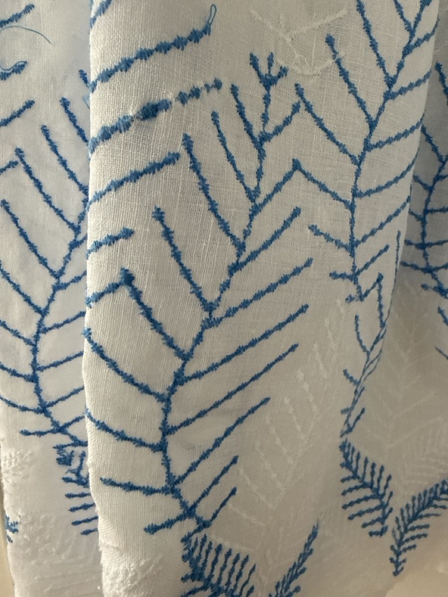 Vestiti: Kleid weiss Grösse 40 100% Leinen gestickt – Usato da Oberrieden venduto da Allesundanderes 3