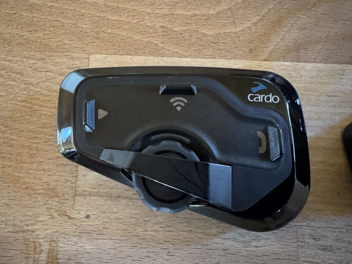 Cardo Kopfhörer: Cardo Freecom 4+ Kit Intercom  occassion – Gebraucht aus Les Mosses von lynel