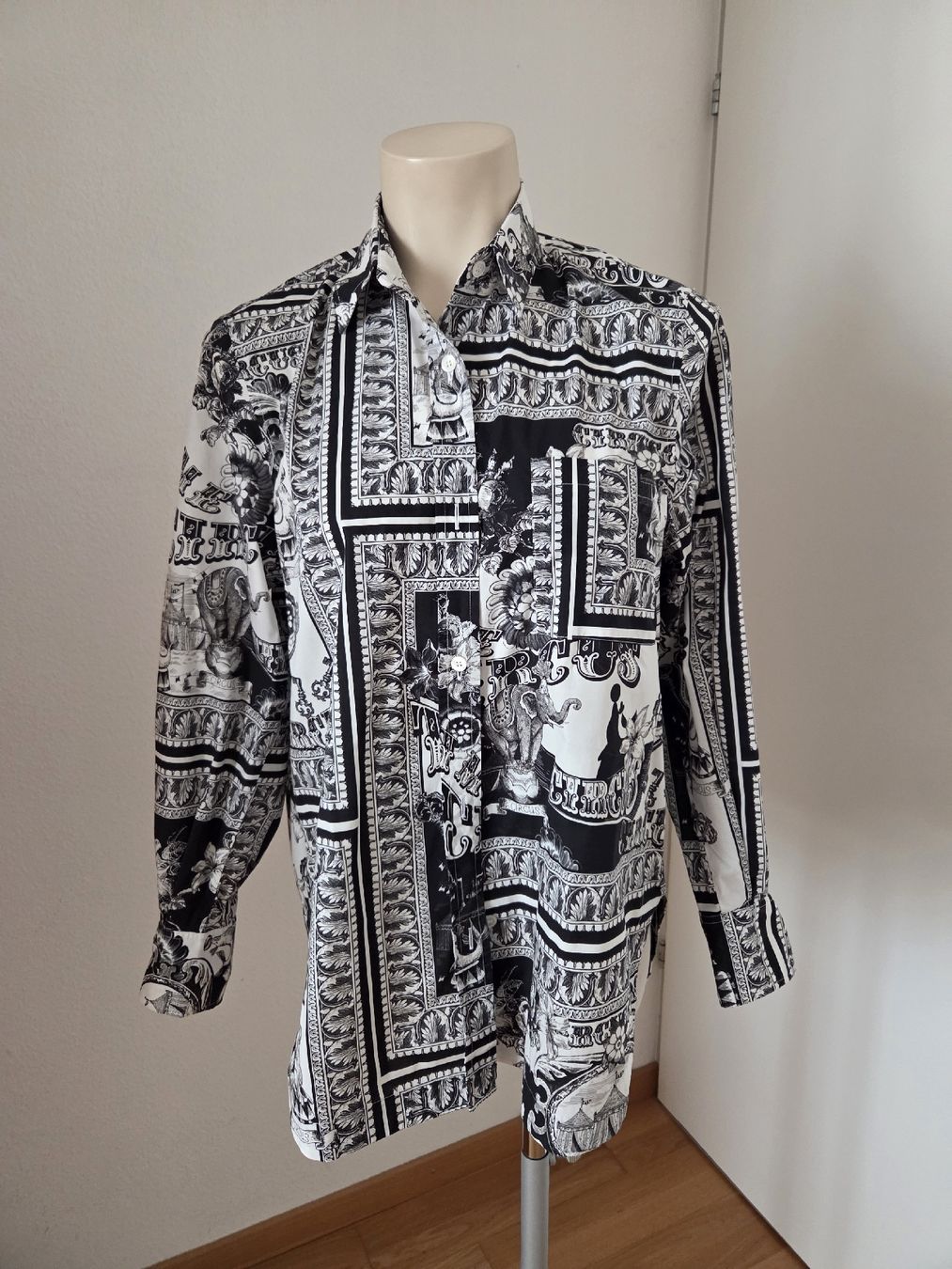 Camicette: Caliban Bluse – Usato da Luzern venduto da asmele2