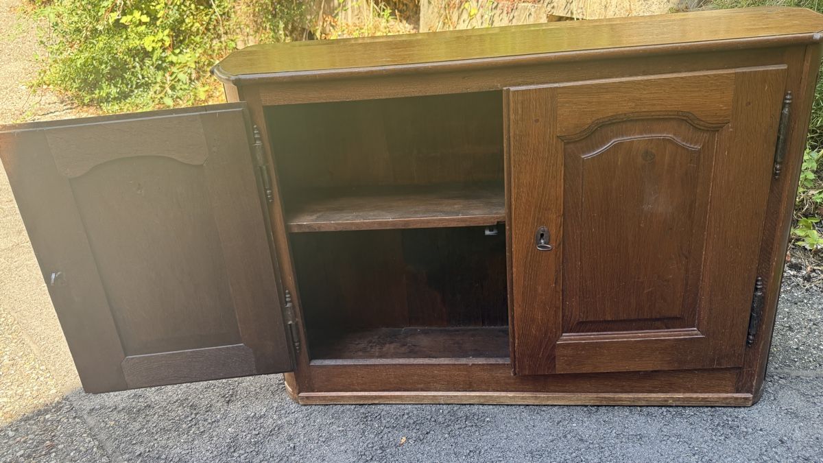 Cassettiere: Vintage Sideboard Holz massiv mit Schlüssel  – Usato da Magden venduto da Titeufmaldrei 2