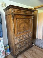 Holzsekretär mit Schubladen