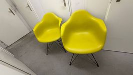 VITRA Eames Plastic Armchair DAR inkl. VITRA Sitzkissen