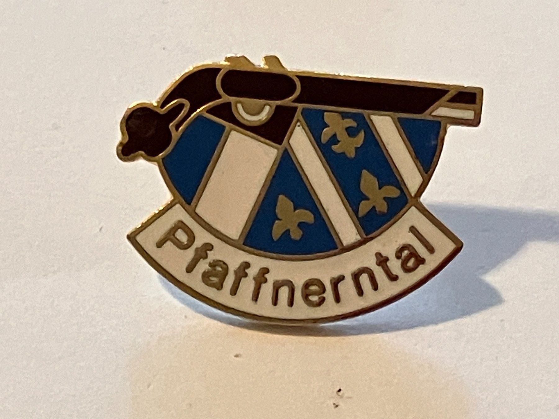 Placchette & Badge: 1 Pin Pfaffnerntal – Usato da Basel venduto da djwwpp