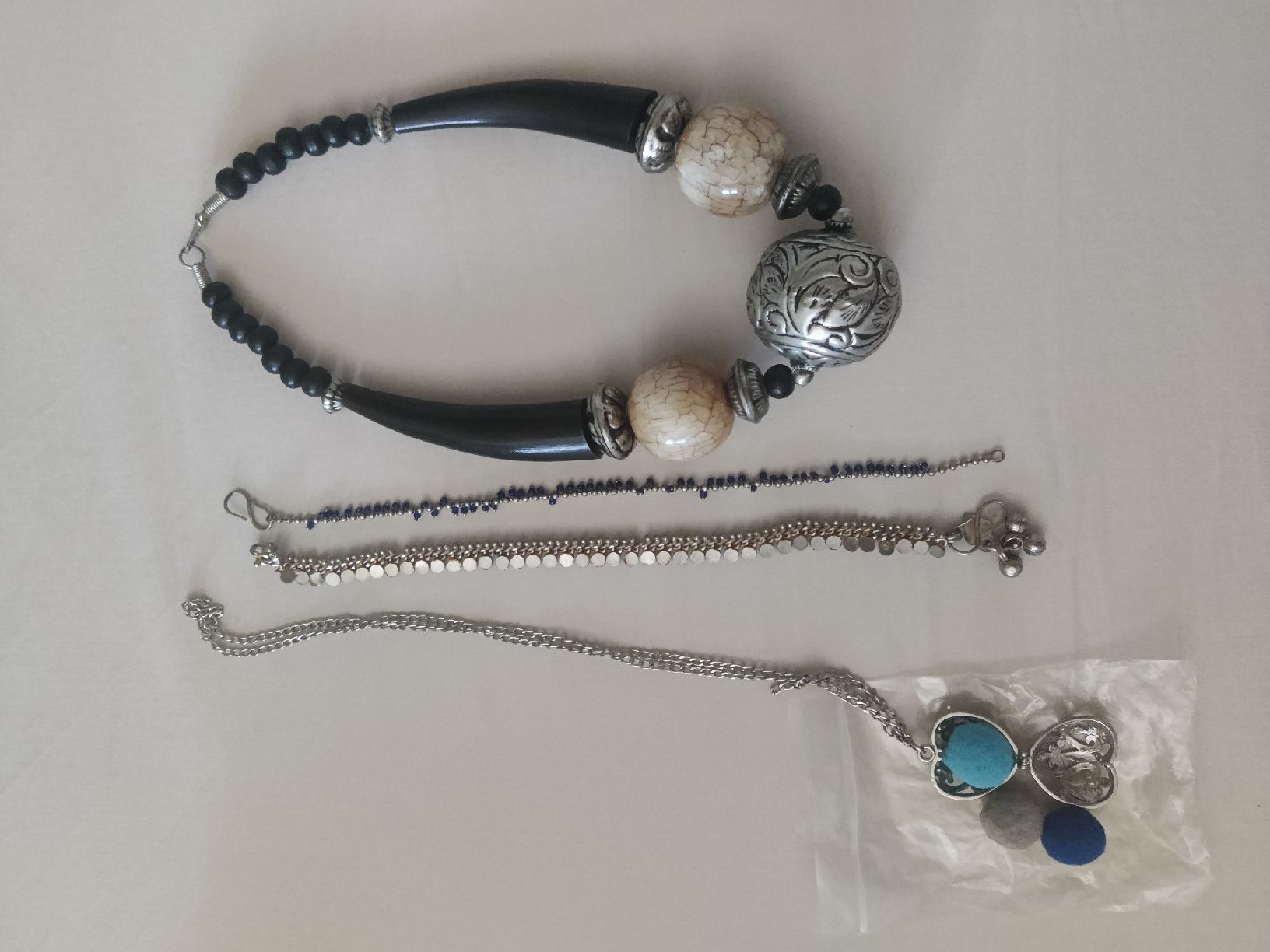 Altri gioielli: Statement Necklace - Unique Design, 2 ankle bracelets ++++ – Usato da Neirivue venduto da naz_z28w 2
