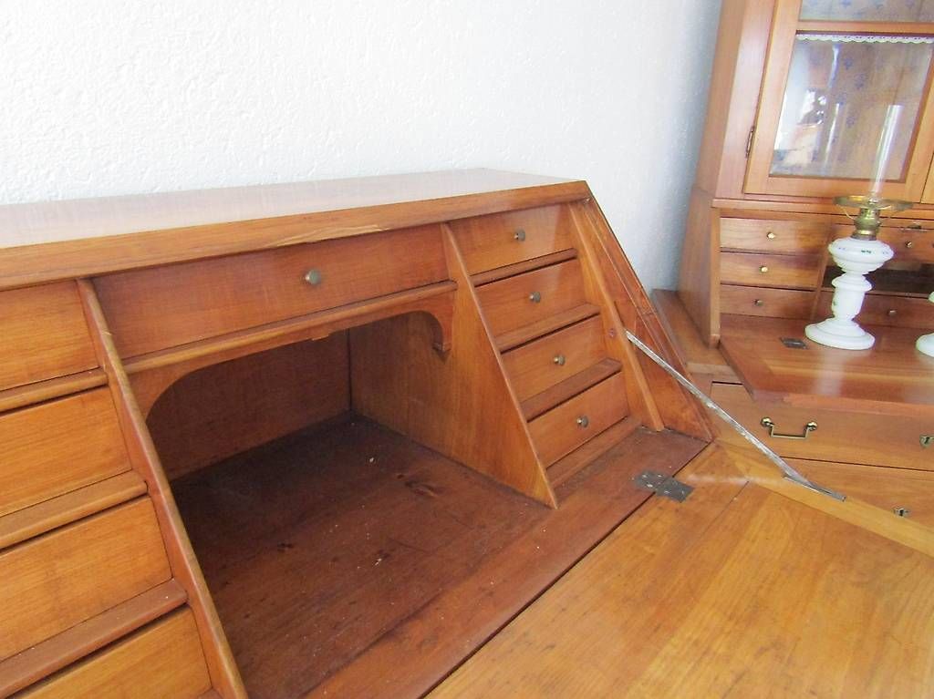 Schreibtische: Sekretär Biedermeier, Kirschbaum - antik – Gebraucht aus Herzogenbuchsee von Winigo 3