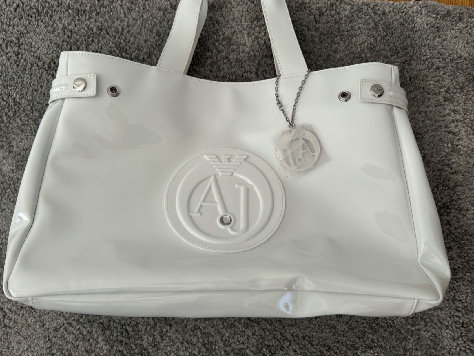 Armani Borse da donna: Armani Handtasche, NEU, Original – Nuovo e nell'imballaggio originale da Neuhaus SG venduto da Toppenau