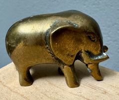 Kleine alte Messing Figur Messingfigur Elefant f. Setzkasten