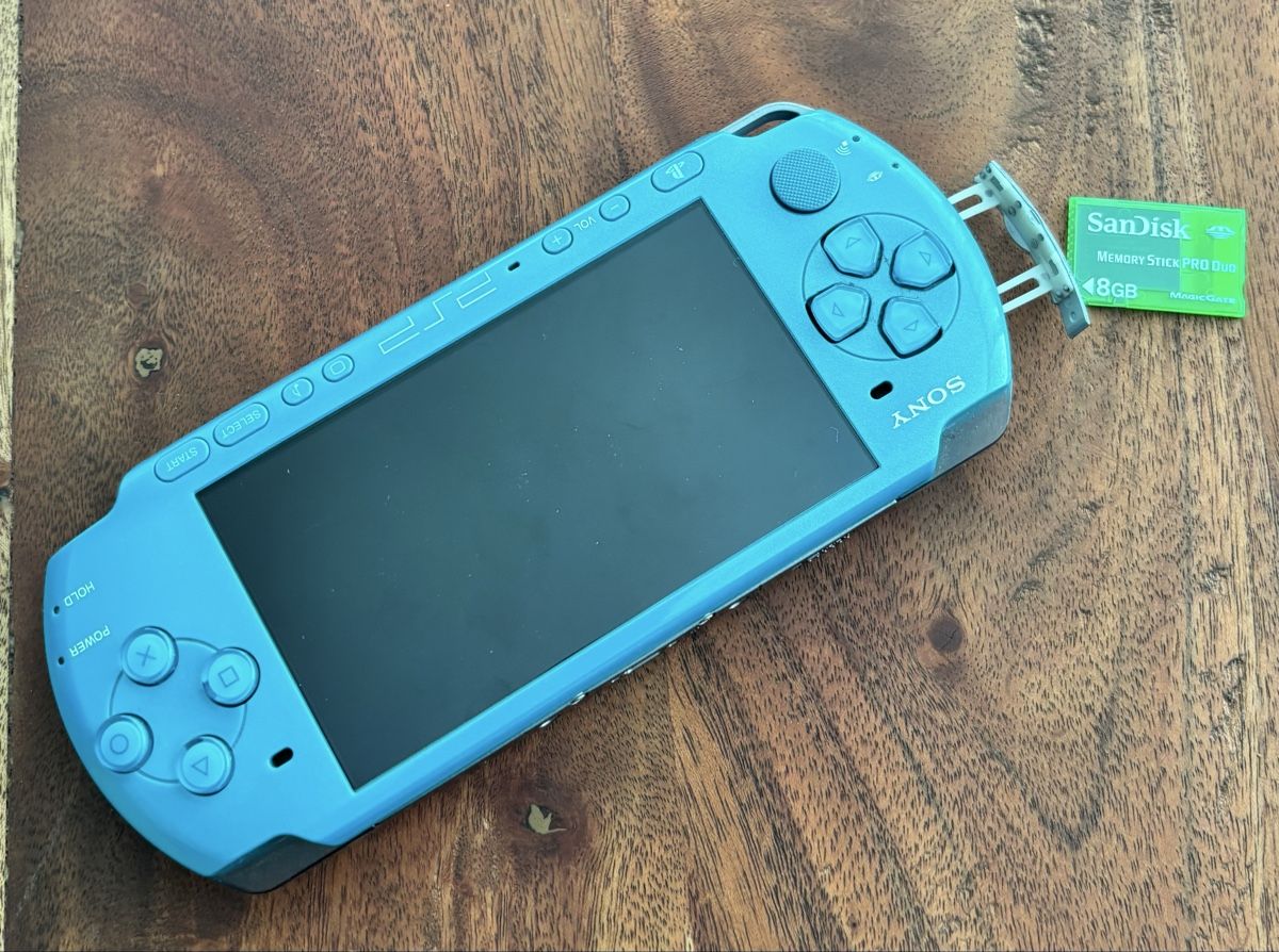 Sony Konsolen: PSP 3000 inkl. 17 Games – Gebraucht aus Buochs von shivashila 3