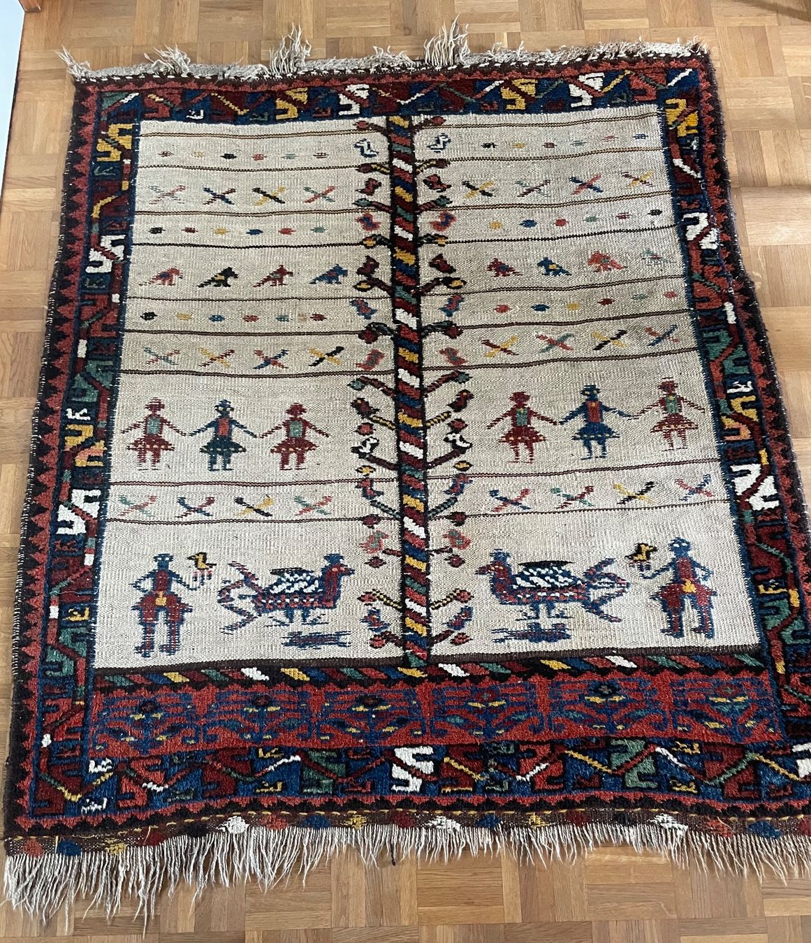 Kelim Tappeti: Antiker Nomaden Kelim Teppich 117x128 – Usato da Biel/Bienne venduto da BUY63