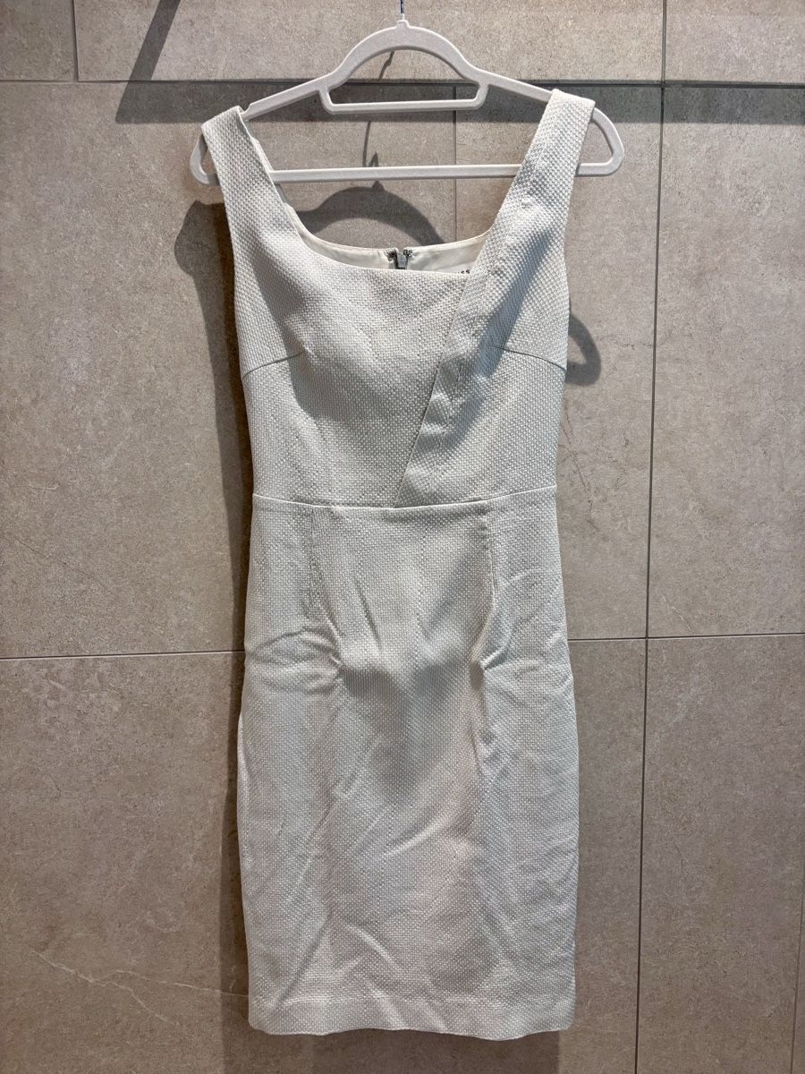 Kleider: Reiss Kleid, off-white/hellgrau, Grösse 38 – Neu (gemäss Beschreibung) aus Zollikon von pitpat02