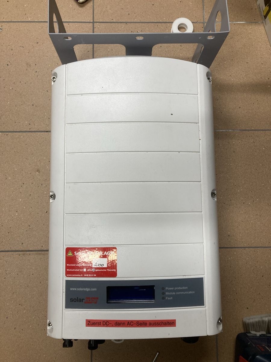 SolarEdge Wechselrichter: Solaredge Wechselrichter 7k – Gebraucht aus Thun von rentschtrading