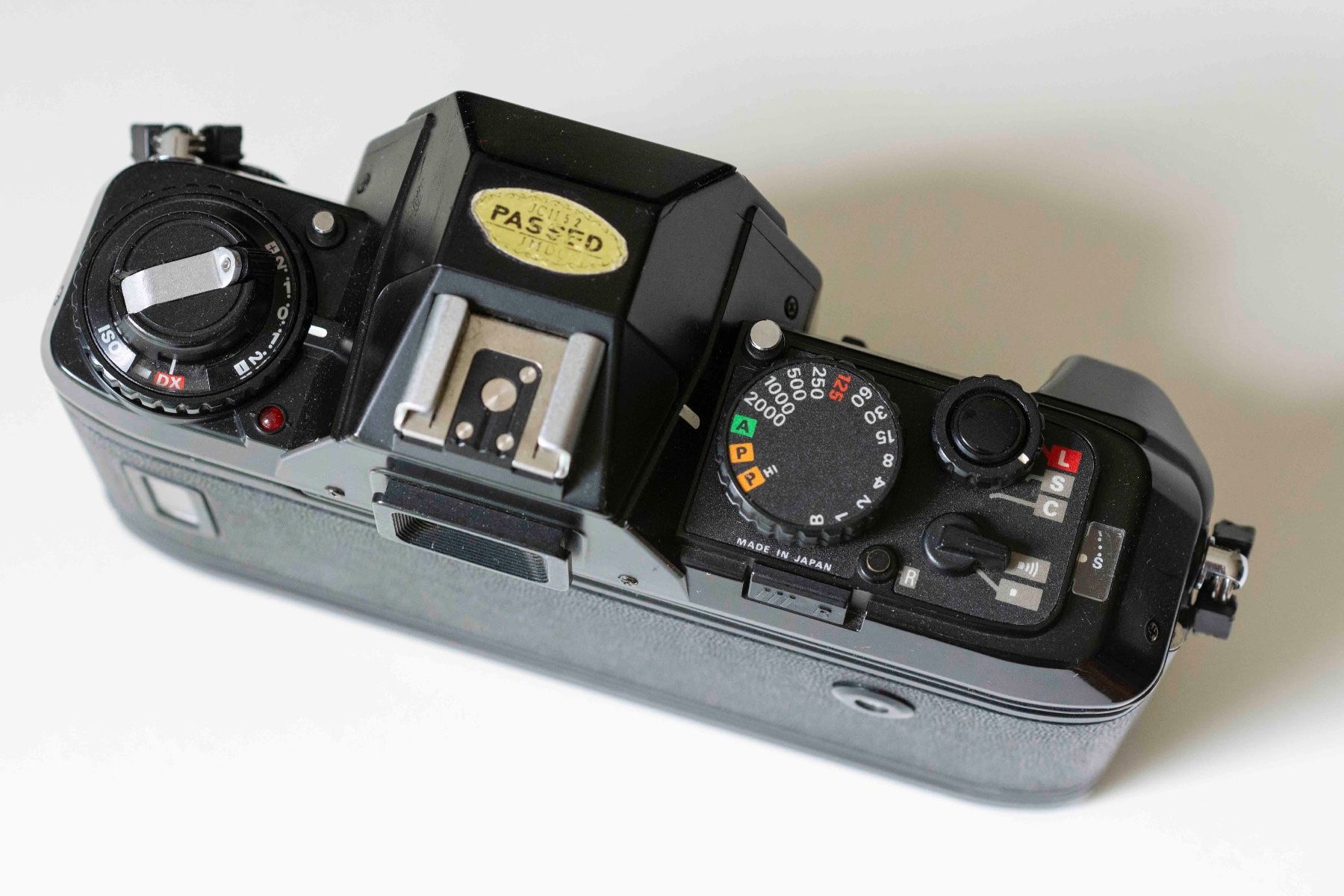 Nikon Fotocamera: Nikon N2000 / F301 Analogkamera – Usato da Schwerzenbach venduto da floridan 2