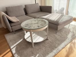 Runder weisser Couchtisch