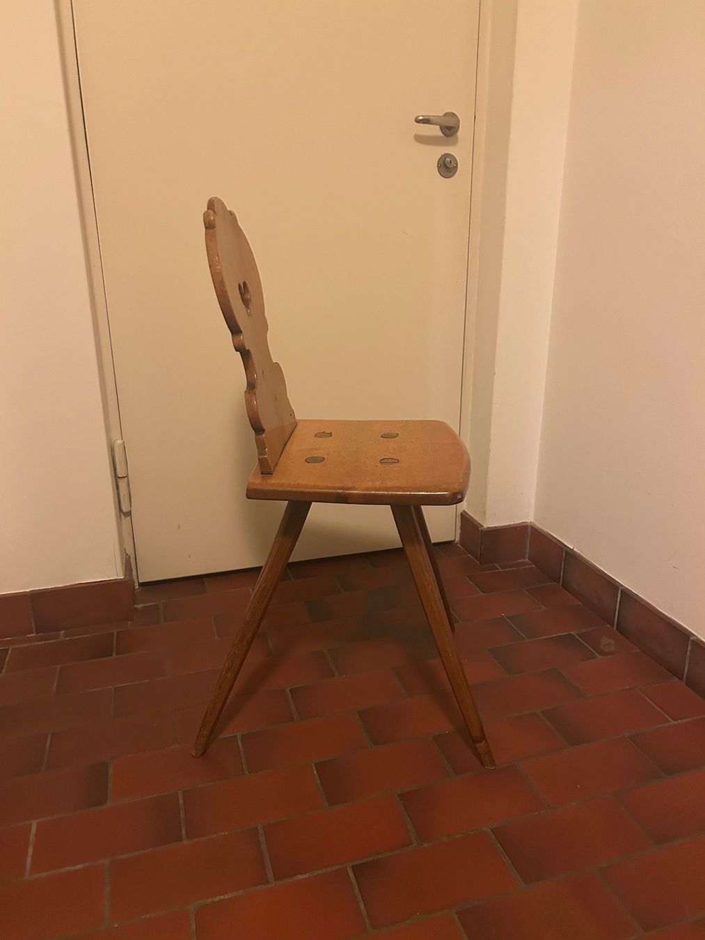 Holzartikel: 2 Holzstapellen – Gebraucht aus Basel von and_pky9 1