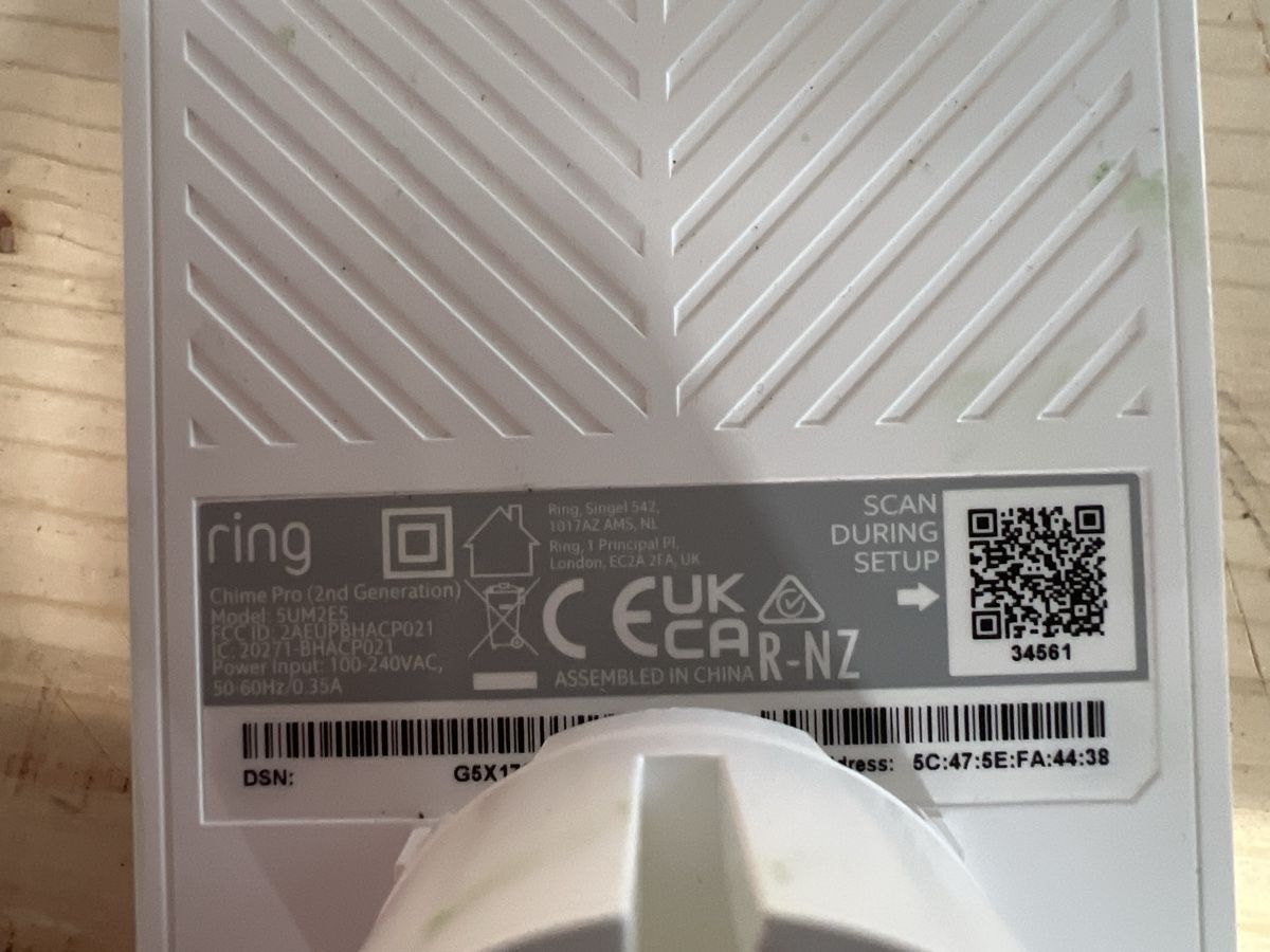 Sistemi d'allarme: Ring Chime Pro 2nd Generation Wi-Fi Extender white – Usato da Prangins venduto da AndreGB 1