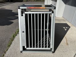 Hundebox mit Ventilator / Lüfter
