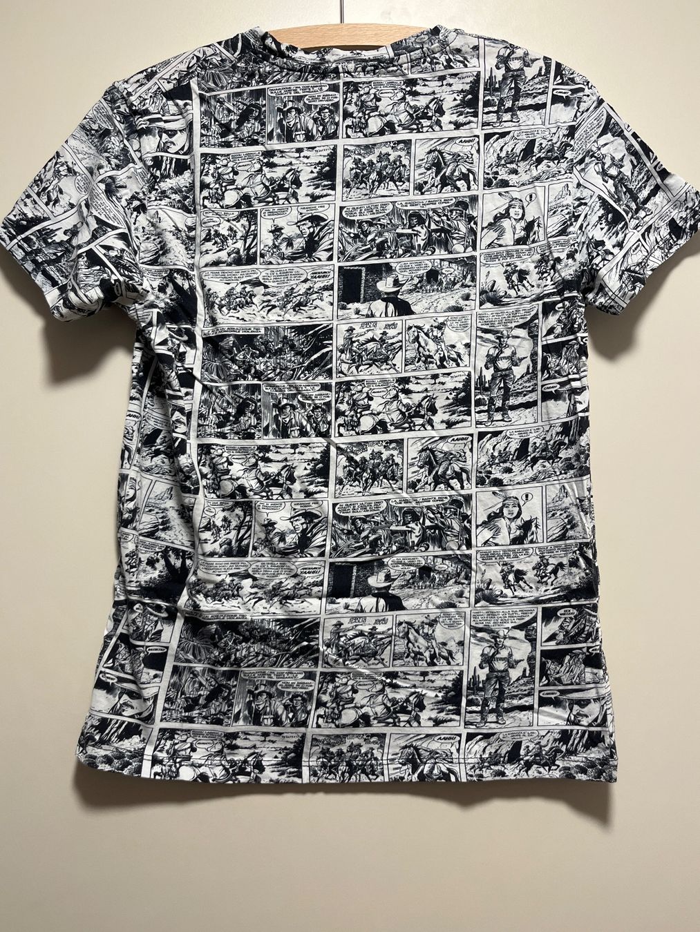T-shirts: T-Shirt Comic-Print TAKE CLOTH' Be One Gr. L – D'occasion à Hinterkappelen par Kim1992 2