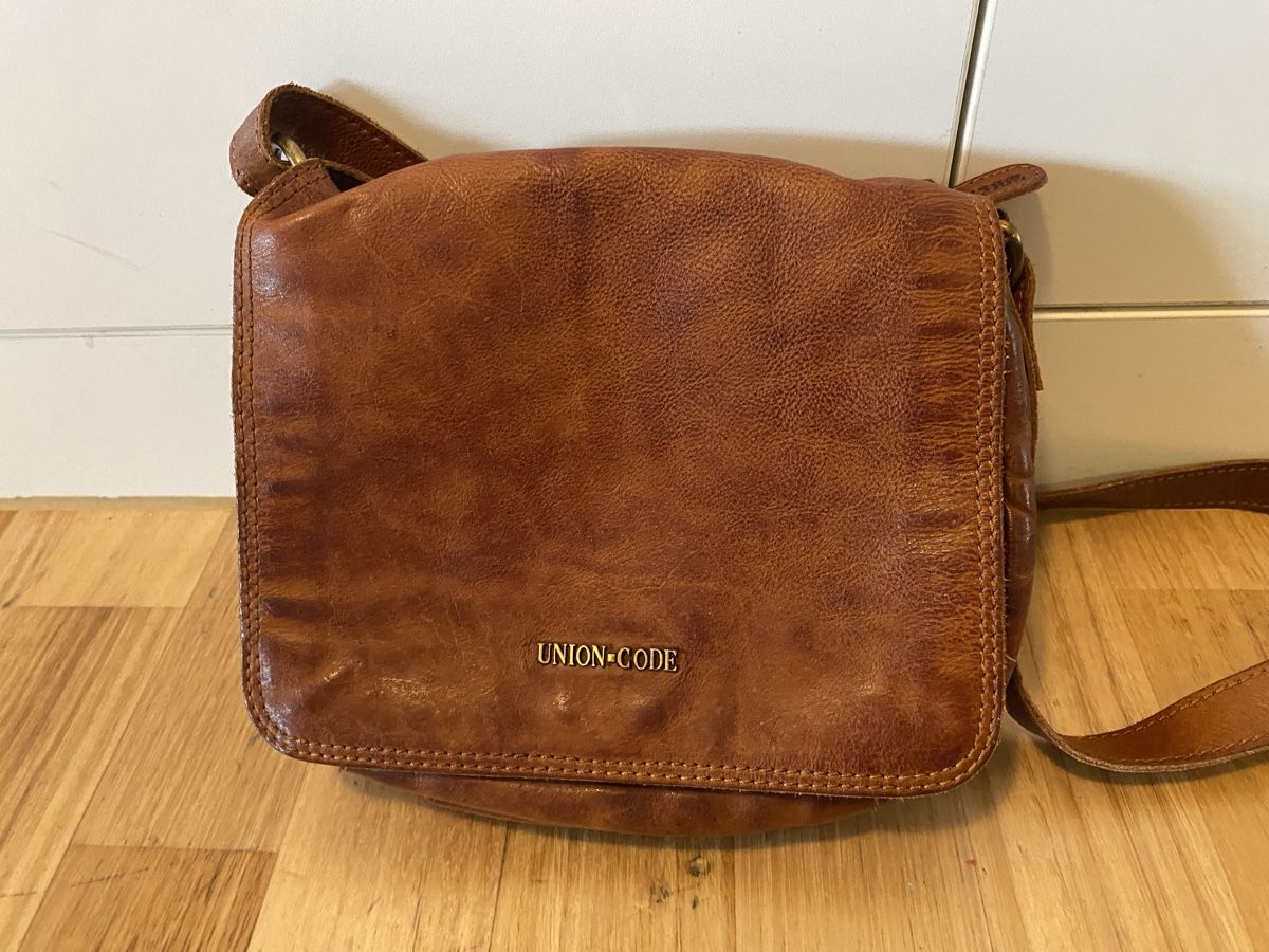 Borse da donna: Union Code Ledertasche, Umhängetasche, Top Zustand! – Usato da Zürich venduto da nin_y8my