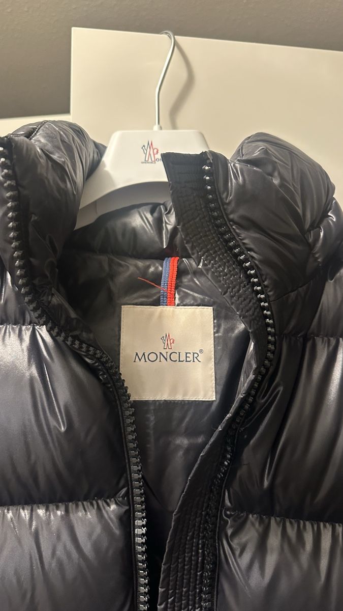 Moncler Giacche: Moncler Jacke – Nuovo (secondo la descrizione) da Schönenwerd venduto da kos_wwn5 1
