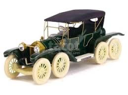 REEVES OCTOAUTO 1911 DUNKELGRÜN 1:43 AUTOCULT