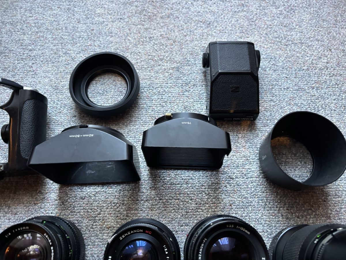 Bronica Fotocamera: Zenza Bronica etrsi grosses Set – Usato da Düdingen venduto da Friburger01 4