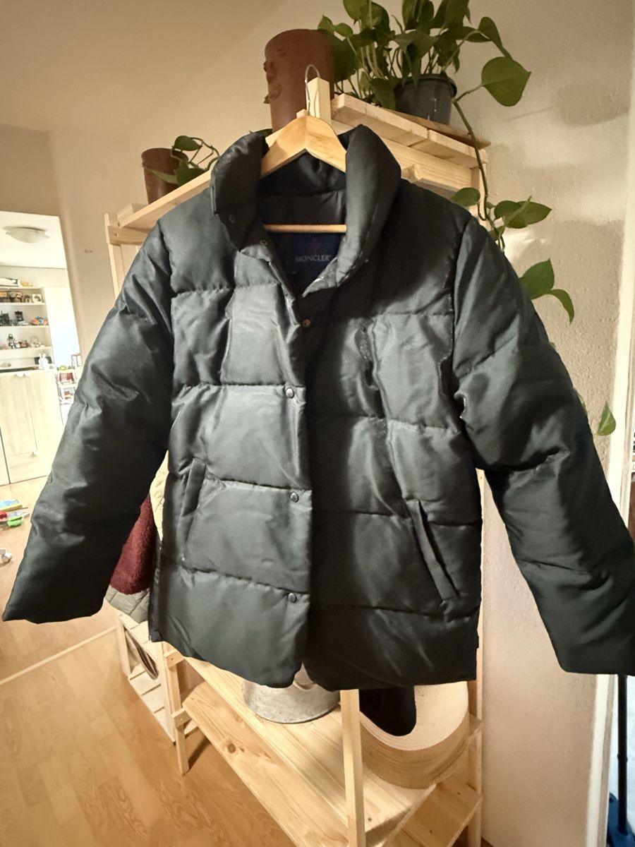 Moncler Jacken: Moncler Jacke Grösse M  – Gebraucht aus Bern von Lia1501 5