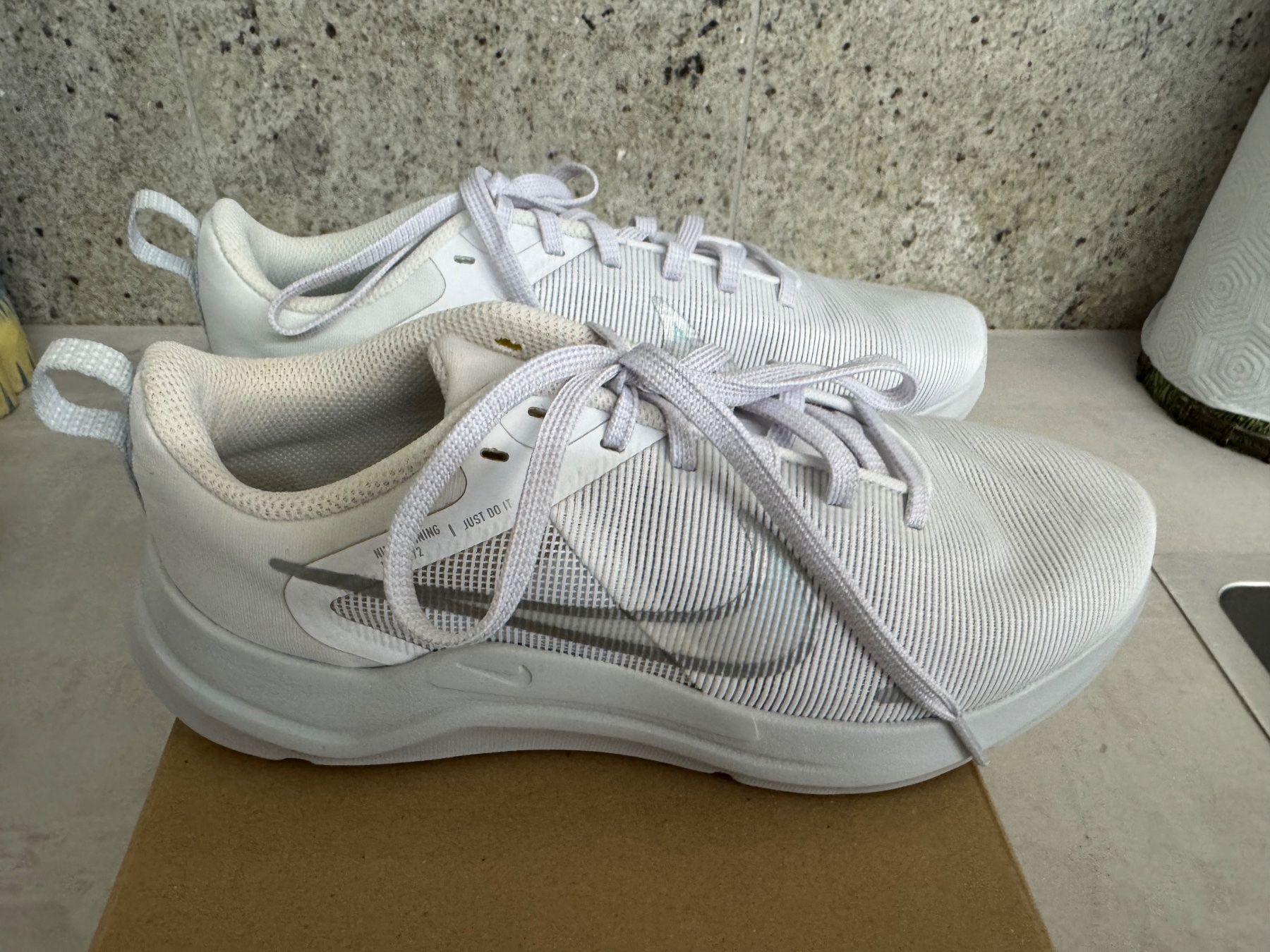 Nike Scarpe da donna: NIKE DOWNSHIFTER 12 - Grösse 37,5 – Nuovo e nell'imballaggio originale da Geroldswil venduto da Jeremy11 1