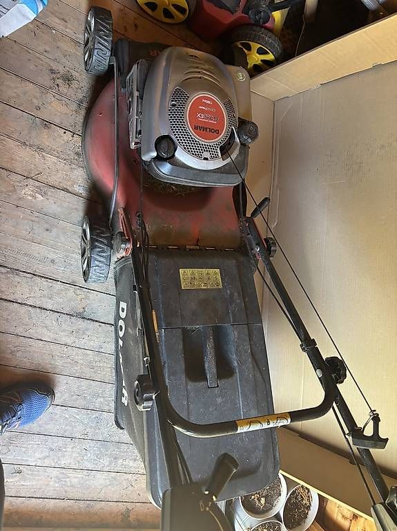Toutes les machines: Fraise à neige , tondeuse, débroussailleuse  – D'occasion à Ardon par Azurreka 1