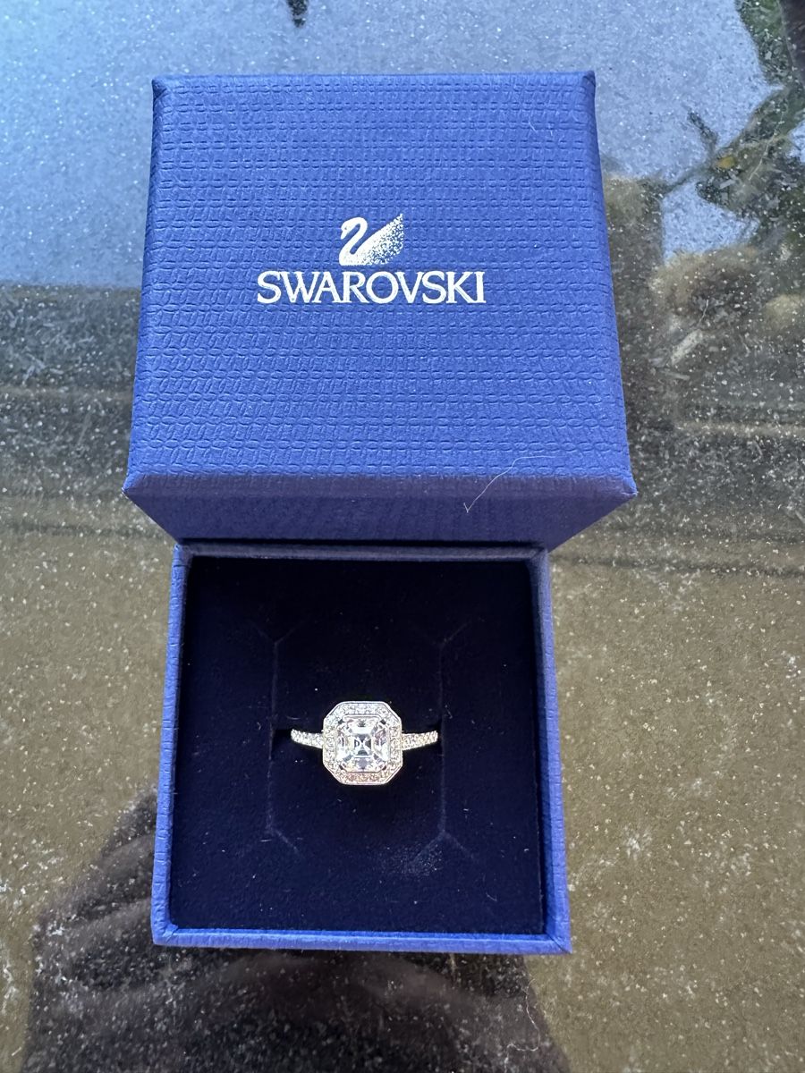 Swarovski Anelli: Swarovski Ring Square Gr. 52 – Nuovo e nell'imballaggio originale da Bern venduto da Shininglove 1