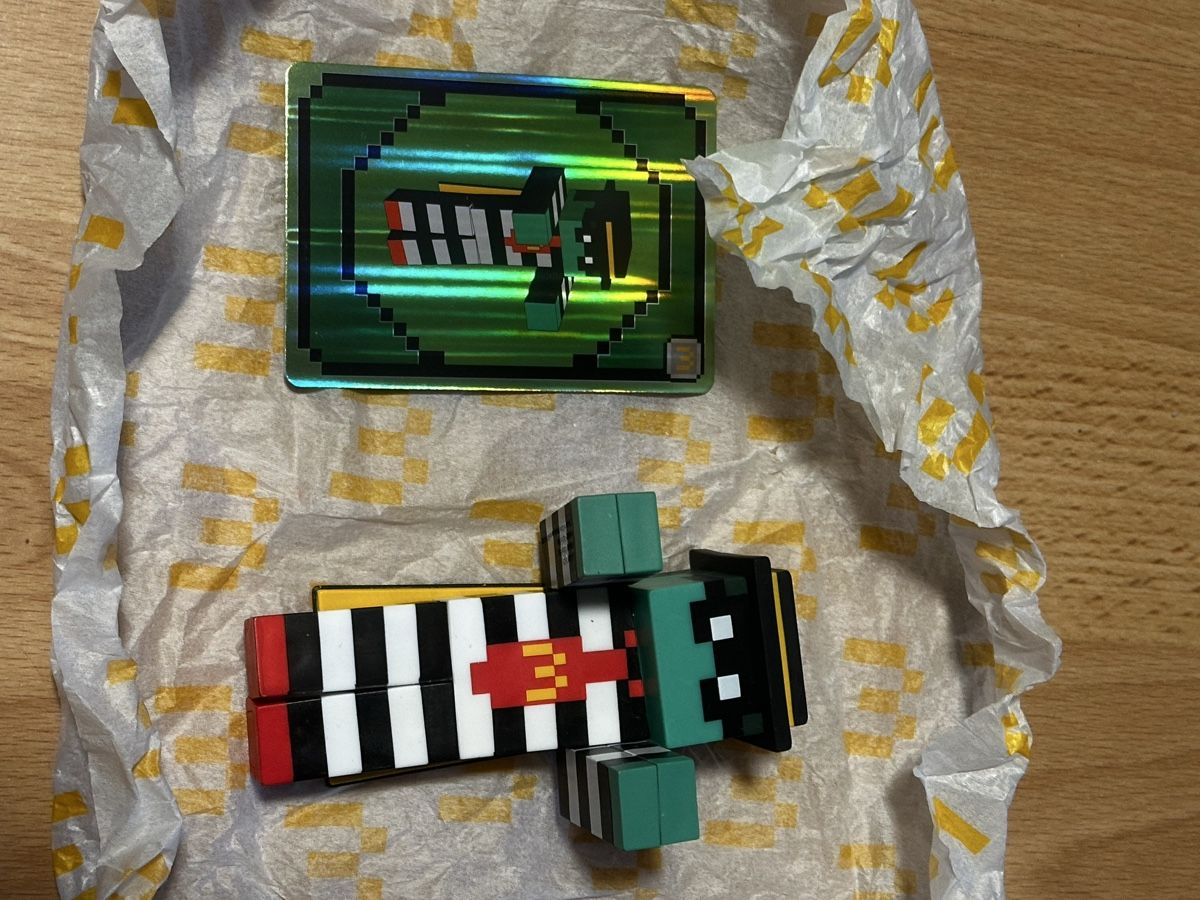 Mc Donald's Giocattoli: Minecraft Figurines macdo – Usato da Lausanne venduto da sam_hp5y 5