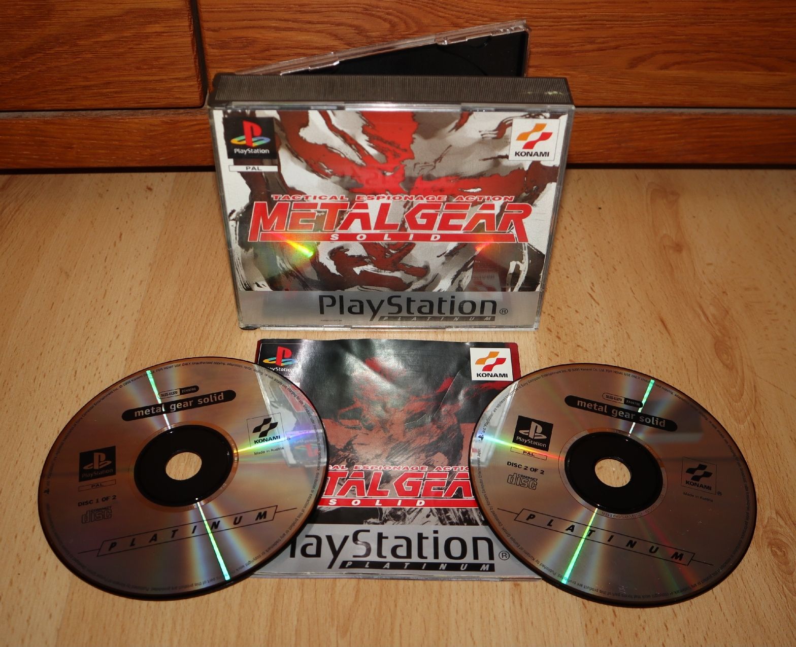 Sony Giochi: Playstation 1 -- Metal Gear Solid Platinum -- Top! – Usato da Ochlenberg venduto da on3x