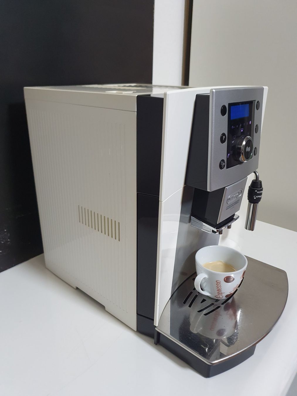 De'Longhi Macchine per caffè & Macchine per espresso: Machine à café De 'Longhi Perfectif Plus, bon état. – Usato da St-Maurice venduto da Giusy.74 2